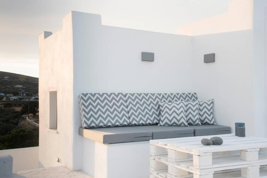 Sunny Studio W.Breathtaking Naxos Views In Isterni Daire Isterni  Dış mekan fotoğraf