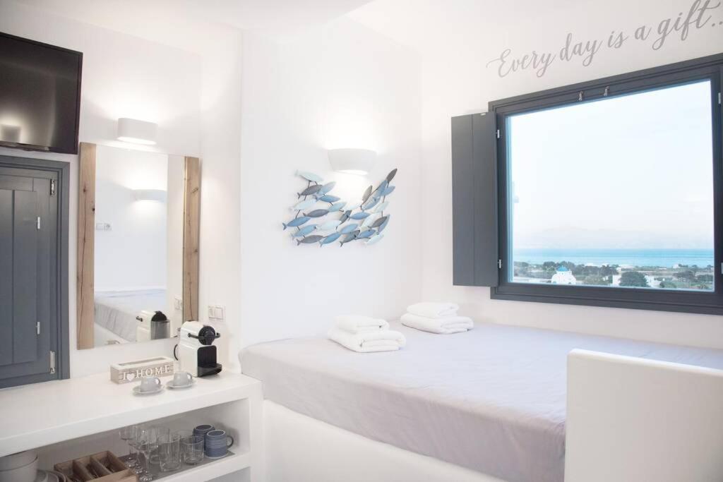 Sunny Studio W.Breathtaking Naxos Views In Isterni Daire Isterni  Dış mekan fotoğraf