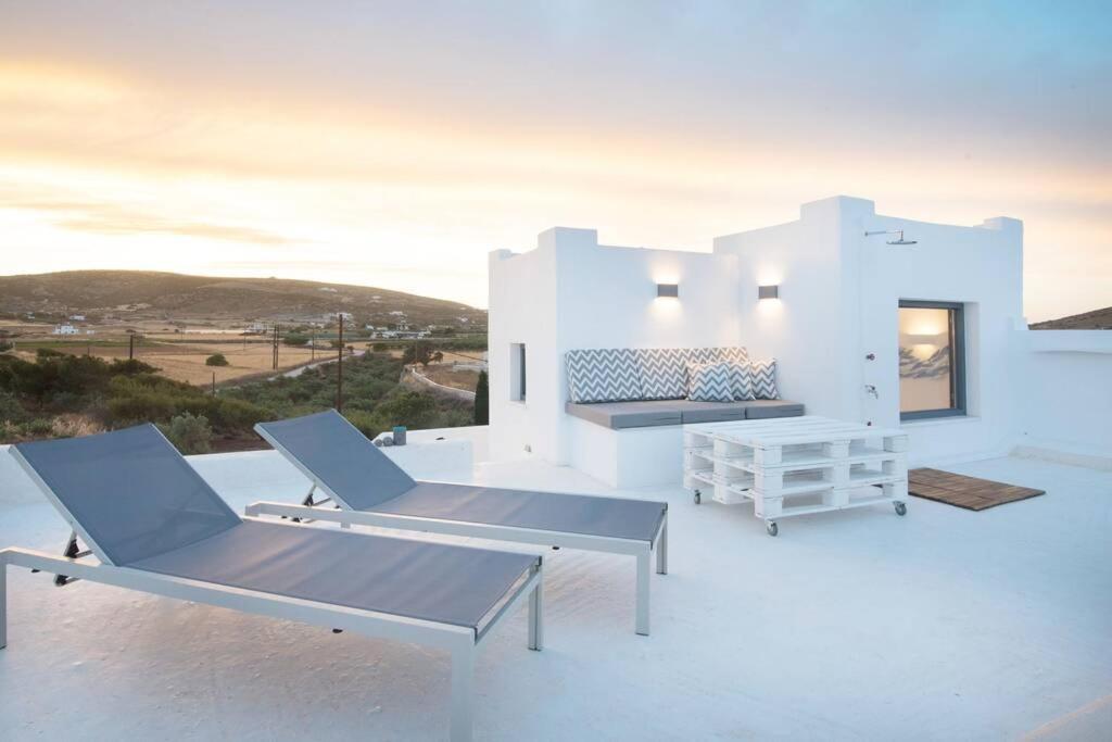 Sunny Studio W.Breathtaking Naxos Views In Isterni Daire Isterni  Dış mekan fotoğraf